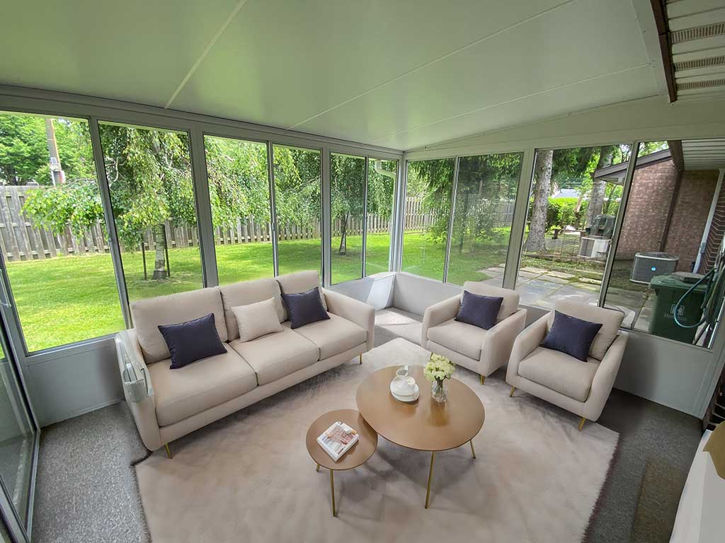 Virtual-Staging-AI---8-Szollosy-sunroom-